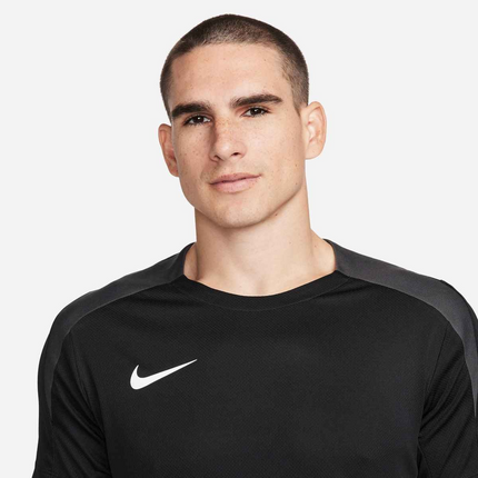 T-shirt Nike Strike Dri-FIT FN2399-010