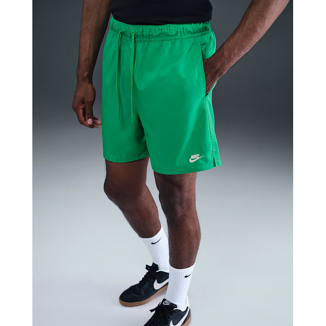 Bermuda sportivi Nike Club uomo in poliestere