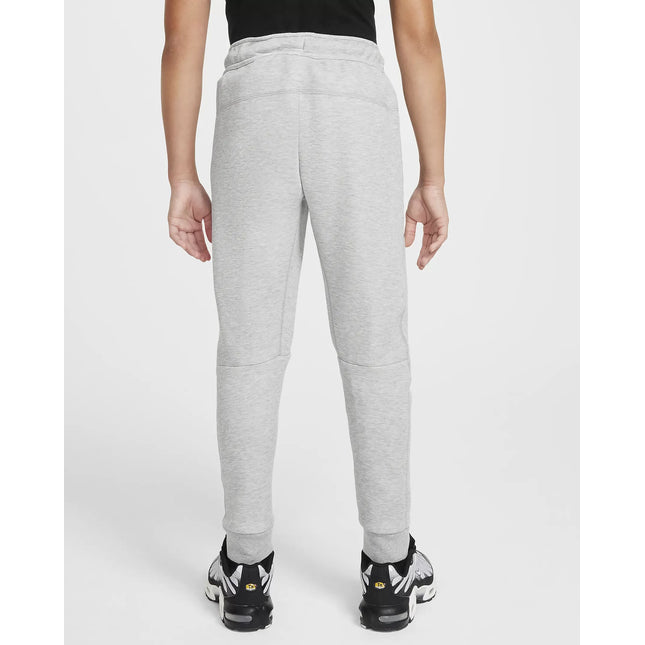 Pantalone Nike FC Barcelona Tech Fleece FN8503-010