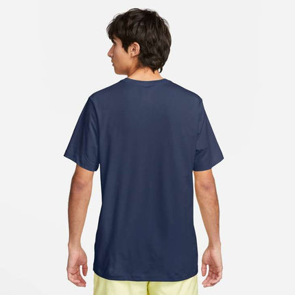 T-shirt sportiva Nike Sportswear Club uomo con logo Futura